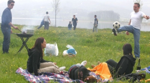 Amenzi de 5.000 de lei pentru grătar în locuri neamenajate. Reguli pentru picnicul de 1 Mai