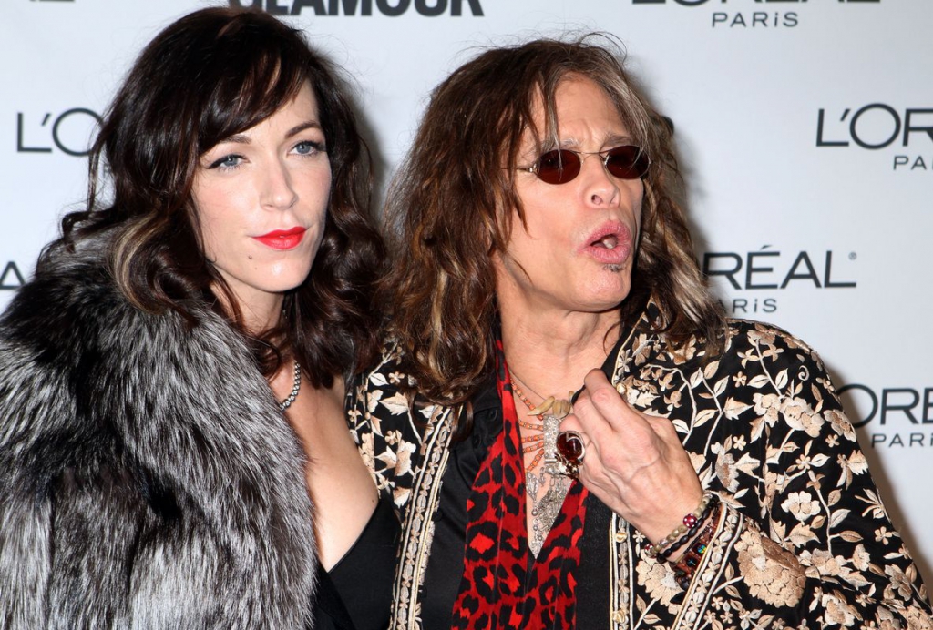 Steven Tyler de la Aerosmith amână concertele în urma unei hemoragii la corzile vocale 5 0 263924 steventyler