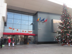 Zeci de comercianți de la Dragonul Roșu, amendați de ANPC cu 274.000 de lei. Ce probleme s-au găsit