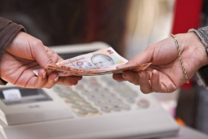 Absolvenții instituțiilor de învățământ, cu vârsta de cel puțin 16 ani, pot primi indemnizație de șomaj