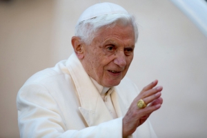 Papa Benedict al XVI-lea a murit. Fostul suveran pontif avea 95 de ani