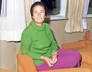 S-a aflat după 35 de ani. Cum i-a interzis Elena Ceaușescu unui mare compozitor să urce într-un avion de poveste
