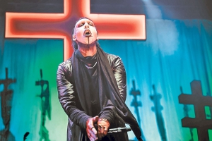 Imagine Stire Marilyn Manson vine în România. Celebrul artist va cânta la Rockstadt Extreme Fest 2026 | 2review.ro
