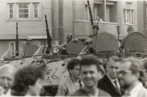 Dosarul Mineriadei din iunie 1990, întors la Parchetul Militar pentru refacerea anchetei. Ion Iliescu și Petre Roman, printre cei trimiși în judecată în dosar