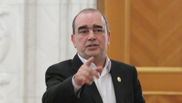Bătaie cu topoare pe terenurile lui Gigi Nețoiu din comuna doljeană Cetate: „Aici e ca la Bolintin”