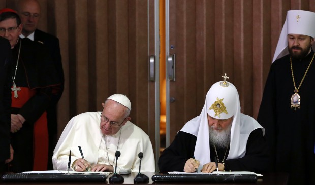Patriarhul rus Kiril, discuție cu Papa Francisc pe marginea conflictului din Ucraina, anunță Biserica de la Moscova