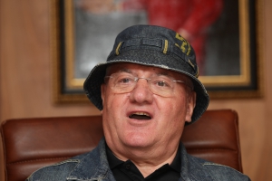 Dumitru Dragomir: „Tot aud că unii nu se vaccinează că nu știu ce conține vaccinul. Dar ăia care beau cola și mănâncă parizer știu ce conțin aceste produse?”