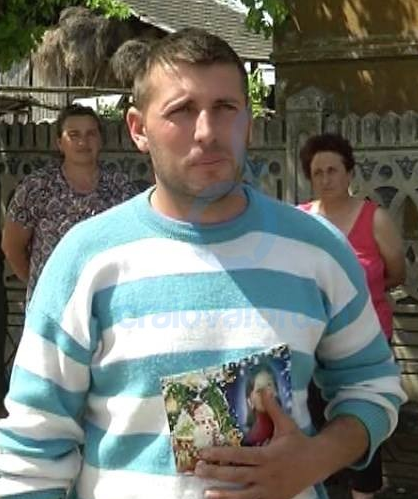 tata fetita disparuta