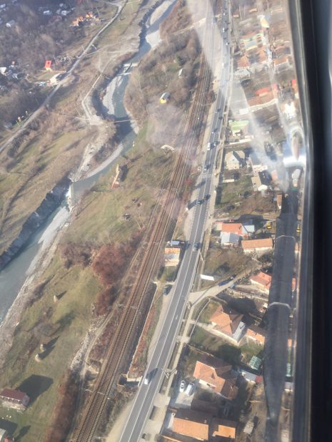 spre stațiunile montane din Valea Prahovei s-au format cozi interminabile pe șosele