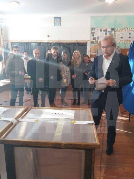 Liviu Dragnea voteaza la alegerile parlamentare