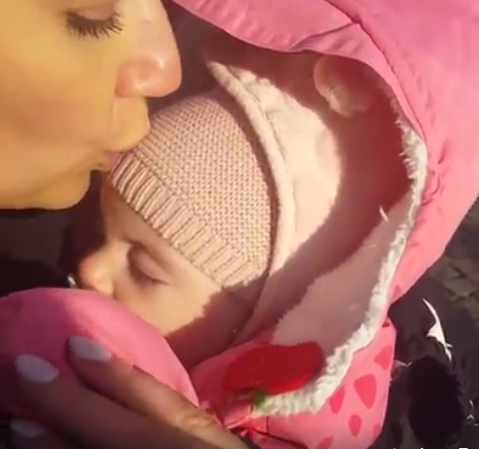 Fetița Amaliei Enache a crescut. Ce frumoasă e Alma