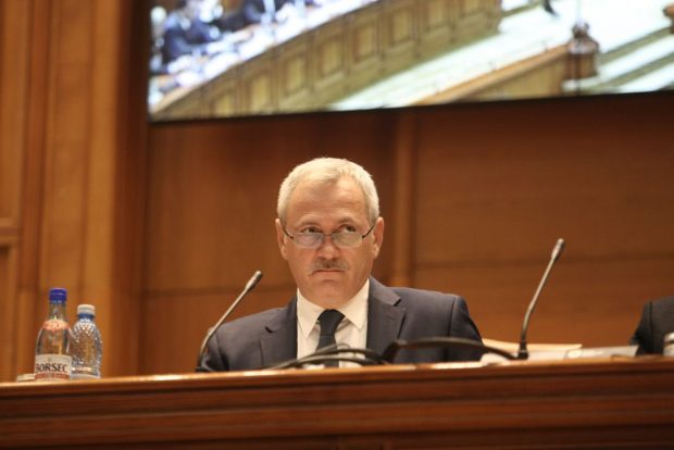 Parlamentul votează noul Guvern