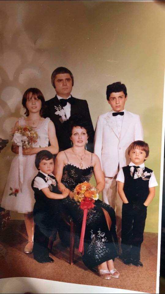 Imagine de arhivă cu mama lui Pepe și familia ei