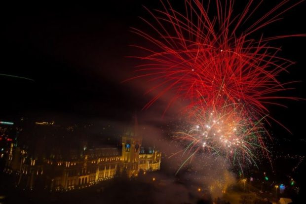 La Iași consilierii USR se ceartă cu Primăria pe spectacolul de Anul Nou: foc de artificii sau drone cu lumini și muzică? 