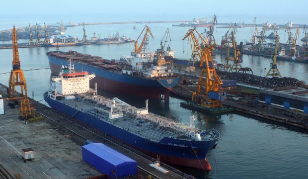 G4Media: Trei dintre cele patru vapoare care furnizează combustibil pentru navele din portul Constanța sunt deținute de companii rusești