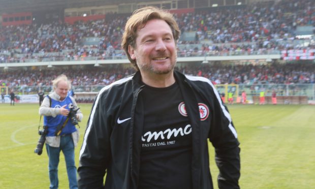 Foggia, fosta echipă a lui Dan Petrescu, revine în Serie B după o absență de 19 ani