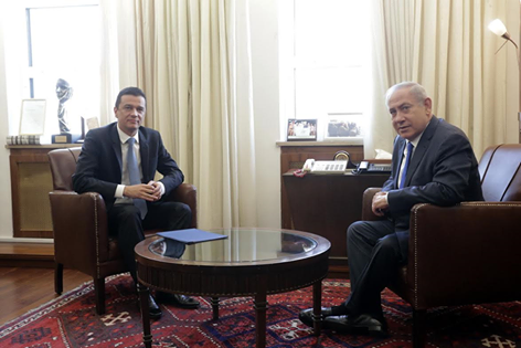 Premierul Grindeanu, vizită oficială în Israel: A fost la Biserica Sfântului Mormânt şi la Zidul Plângerii din Ierusalim