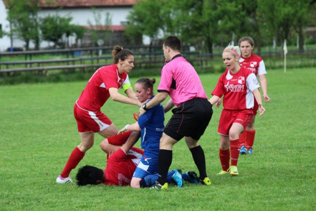 Victima a rămas la pământ după bătaia primită FOTO drukciji.ba