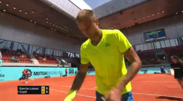 Marius Copil l-a învins eroic de Guillermo Garcia-Lopez, în primul tur la Madrid. Urmează un duel de vis cu Andy Murray, numărul 1 ATP. Mergea, eliminat. Halep, Begu și Niculescu merg mai departe la dublu