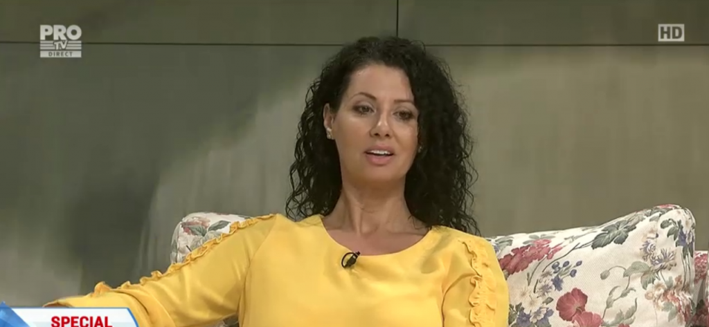 Mama Antoniei dă din casă. Ce sfaturi i-a dat celebrei sale fiice