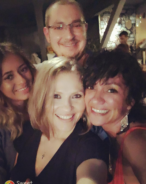 Mirela Vaida, petrecere la malul mării. S-a distrat cu gașca de prieteni. “Noi suntem…”