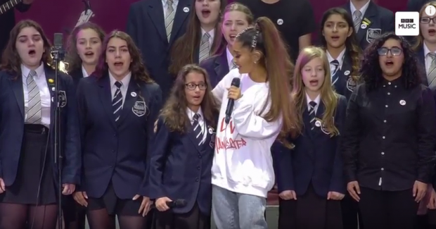 Concert caritabil în memoria victimelor de la Manchester Arena. Ariana Grande revine pe scenă
