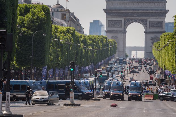 Parisul alocă 250 de milioane de euro pentru transformarea bulevardului Champs-Elysees