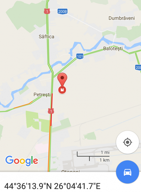 Locul incendiului din Balotești, unde ard două depozite