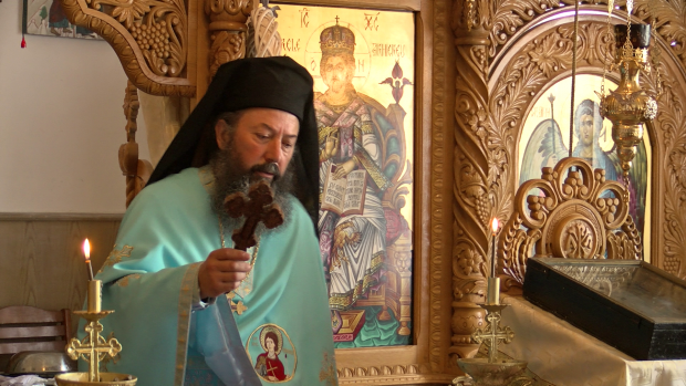 Benedict Mihalcea, starețul Mănăstirii Sf. Fanurie, în Casa Domnului care a fost cândva sală de ședințe ideologice