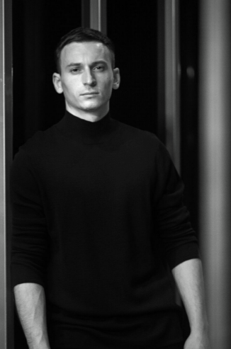 Inna și The Motans lansează single-ul „Nota de plată”.