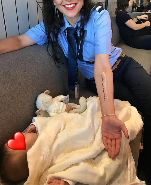 Mădălina Ghenea a plecat din țară împreună cu fetița ei