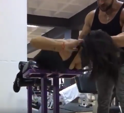 VIDEO/ Oana Zăvoranu, țintuită la pat din cauza antrenorului său. “M-a rupt ieri” 