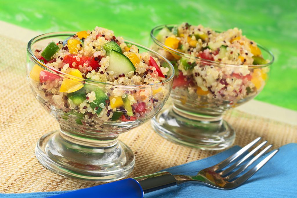 quinoa si avocado