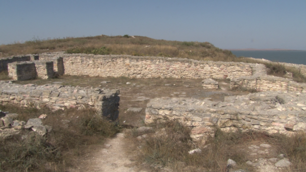VIDEO/ Dobrogea turistică, bine ascunsă de ochii turiștilor -  de la munții de coral, la cel mai vechi oraș din România