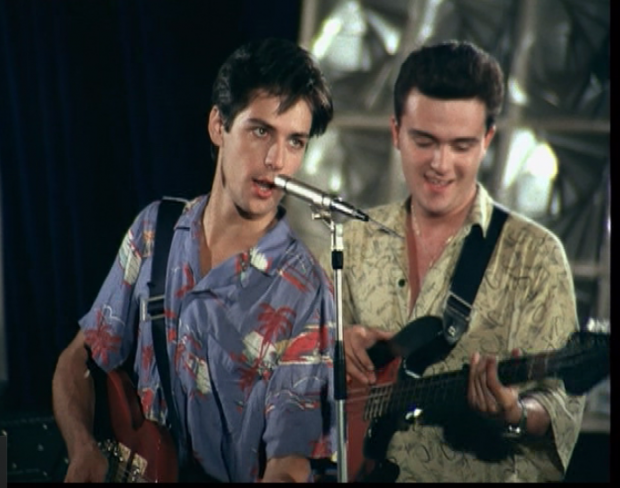 EXCLUSIV/ Îl mai știti pe Adrian, prietenul lui Mihai (Ștefan Bănică Jr) din celebra peliculă „Liceenii”? Dan Cociș a împlinit 49 de ani! Nu mai e actor, ci om de afaceri!