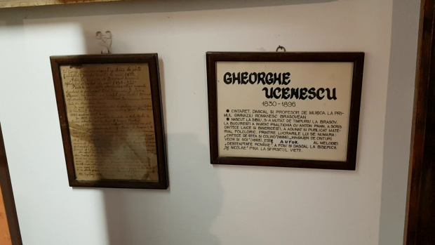 Cum arată un manual românesc din anul 1100: are paginile din piele de ied nenăscut