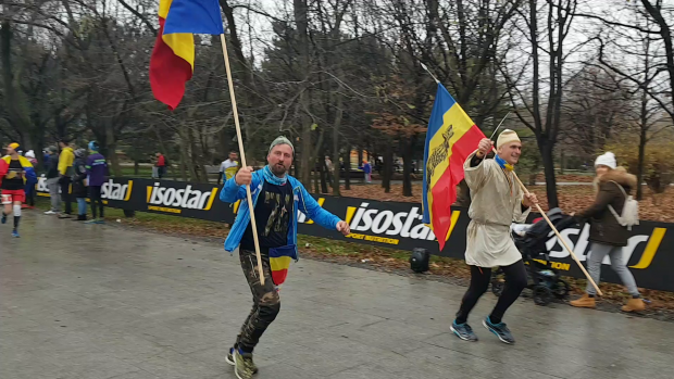 La maratonul Unirii au alergat și dacii liberi, cu săbii și steaguri