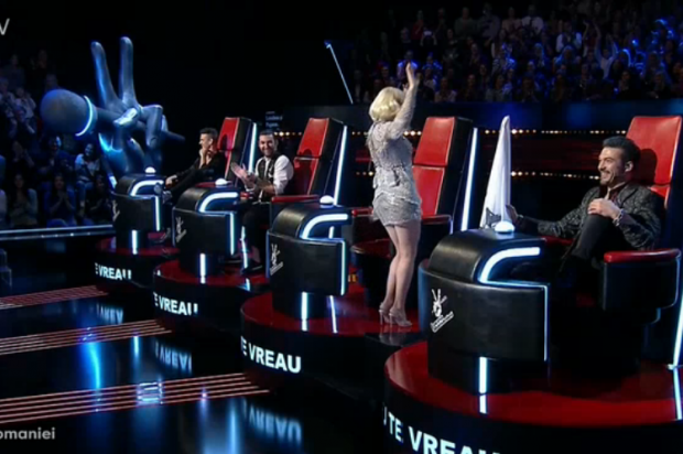 Loredana Groza a purtat cea mai scurtă rochie în semifinala Vocea României