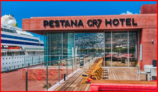 În ce își investesc banii marii sportivi ai lumii. Cristiano Ronaldo, mașini, avion, yacht, hotel. Simona Halep merge pe turism