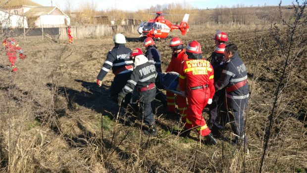 Accident grav în România: O mașină s-a răsturnat de pe un pod