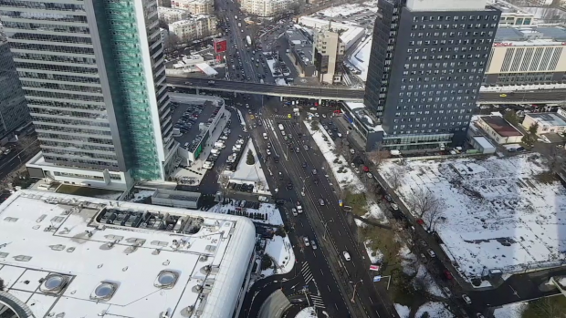 De la o înălţime de peste 130 de metri, Bucureştiul chiar arată ca o capitală europeană