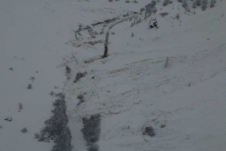 Imagini spectaculoase în Alpi cu ziduri de zăpadă de peste 7 metri
