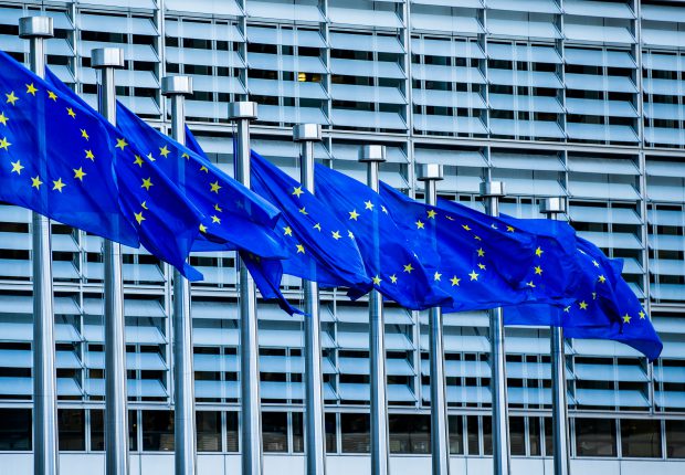 Comisia Europeană a aprobat plata unei noi tranşe din ajutorul de 50 de miliarde de euro pentru Ucraina