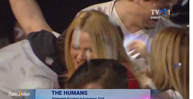 Pentru prima oară în istoria Selecţiei Naţionale Eurovision, finaliştii Eurovision România 2018 au fost aleşi la capătul a cinci semifinale, care s-au desfăşurat în cinci oraşe. Feli („Bună De Iubit”), MIHAI („Heaven”), Jukebox feat Bella Santiago („Auzi Cum Bate”), The HUMANS („Goodbye”), Eduard Santha („Mesom Romales”), Teodora Dinu („Fly”), Dora Gaitanovici („Fără Tine”), Claudia Andas („The One”) , TIRI („Deşert De Sentimente”), Erminio Sinni & Tiziana Camelin („All The Love Away”), Xandra („Try”), VYROS („La La La”), Alexia&Matei („Walking On Water”), Echoes („Mirror”) şi RAFAEL & Friends („We Are One”) concurează duminică, în direct la TVR 1, TVRi, TVR Moldova şi pe TVR+, pentru un bilet spre scena Eurovision din Lisabona.