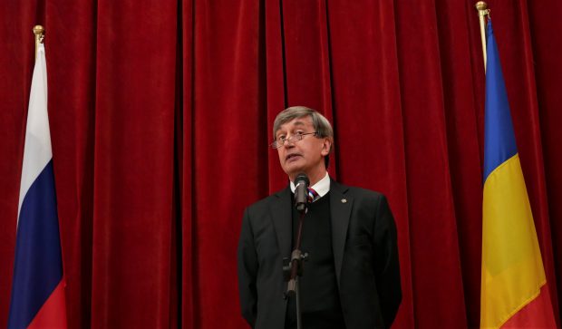 Ambasadorul Rusiei la București, convocat să dea explicații la MAE după un articol „despre lătratul NATO”