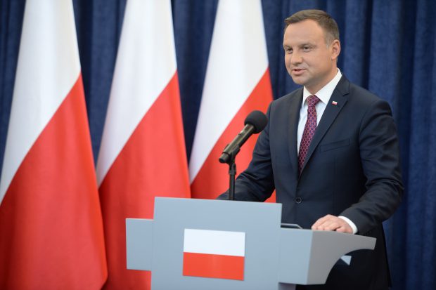 Președintele Poloniei a fost testat pozitiv cu COVID-19. Cum se simte Andrzej Duda