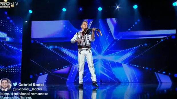 Rareș Florescu are 13 ani și i-a lăsat mască pe jurații de la „Românii au talent”. “Nu am văzut în viața mea așa ceva”