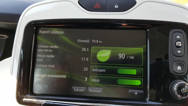 VIDEO | Cum se conduce o maşină electrică pe zăpadă. Provocarea la care sunt supuşi şoferii de maşini eco din România