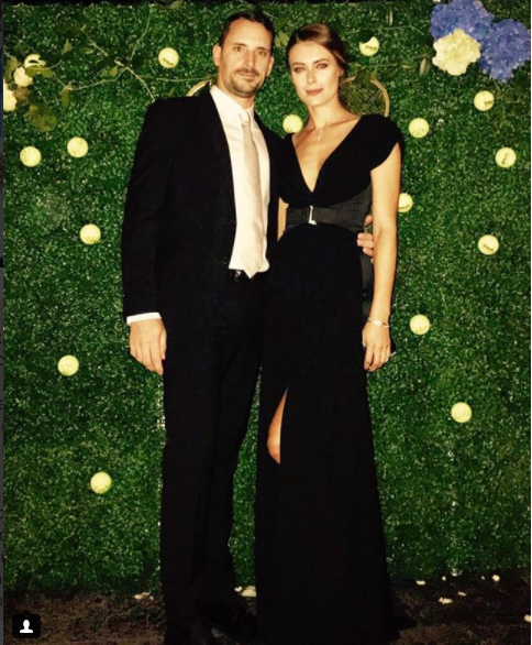 Elena Baguci se iubește cu directorul pe Comunicare de la Enel