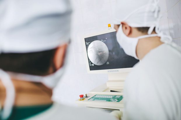 Ce salarii se câștigă în domeniul medical. Cât câștigă un doctor sau o asistentă